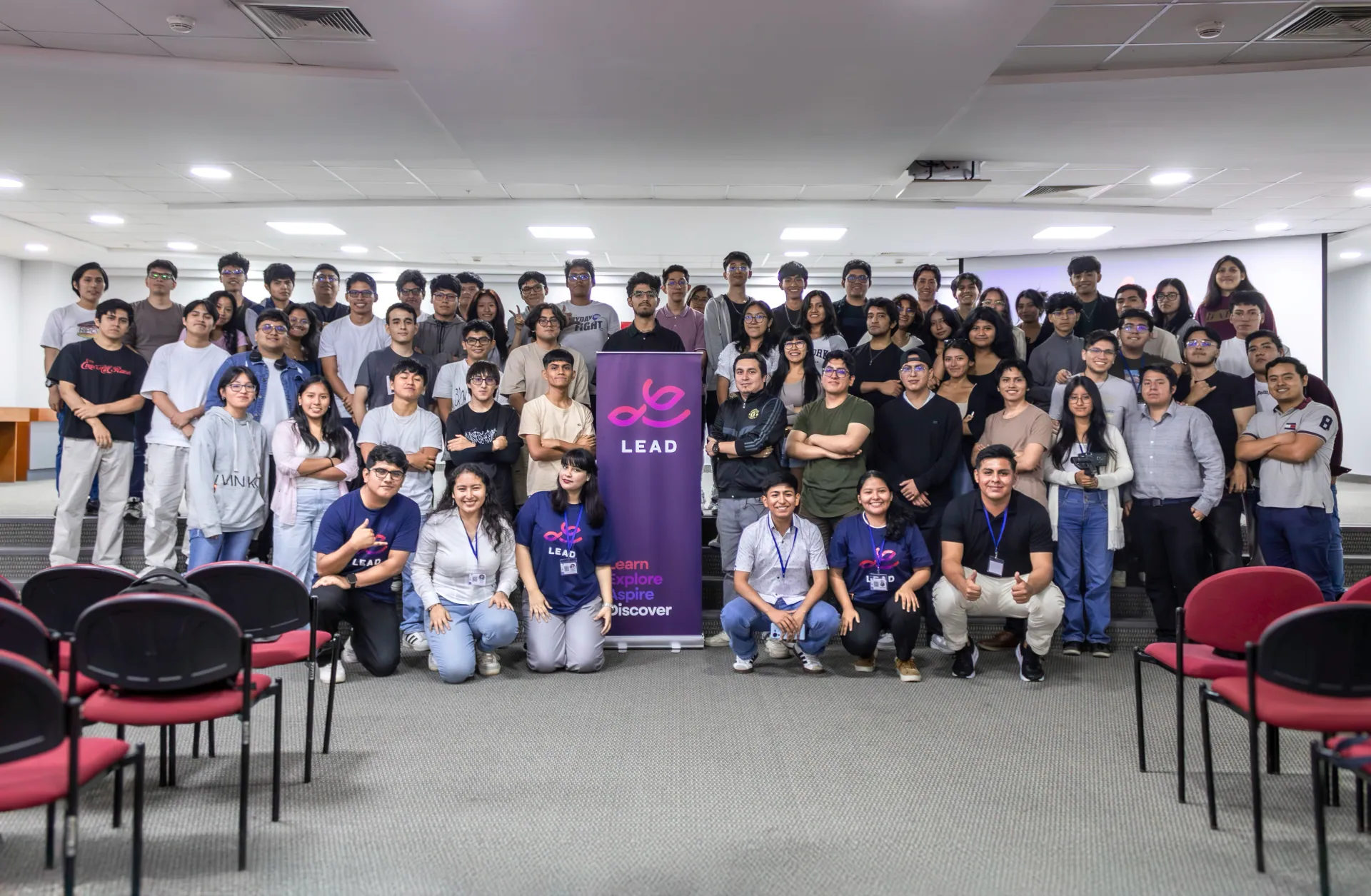 Comunidad LEAD UTP reunida en su evento de presentación