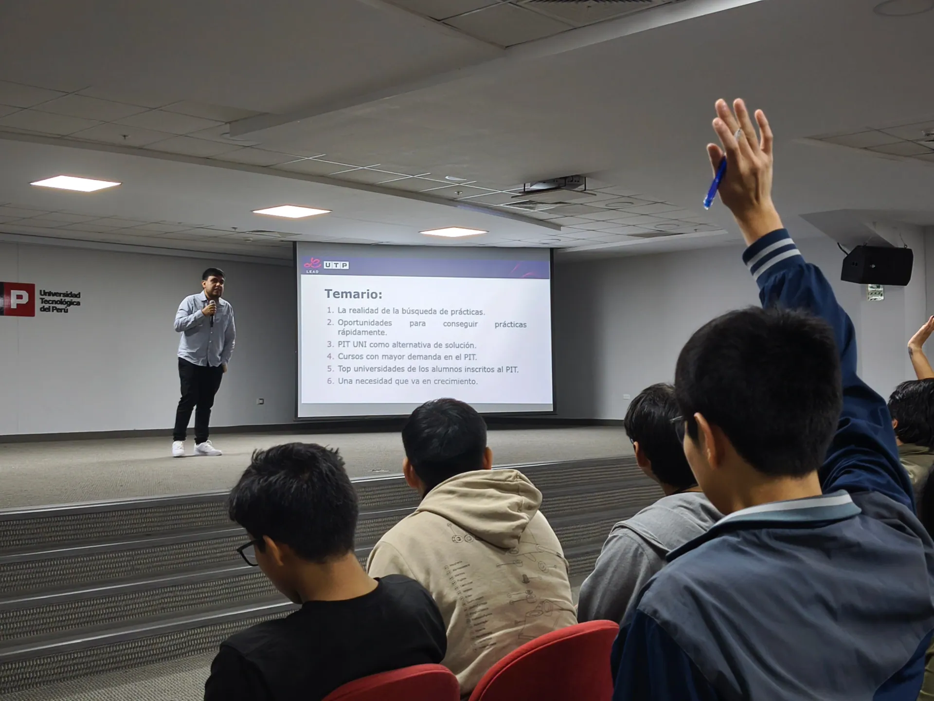Ponencia durante el Data & AI Innovation Summit