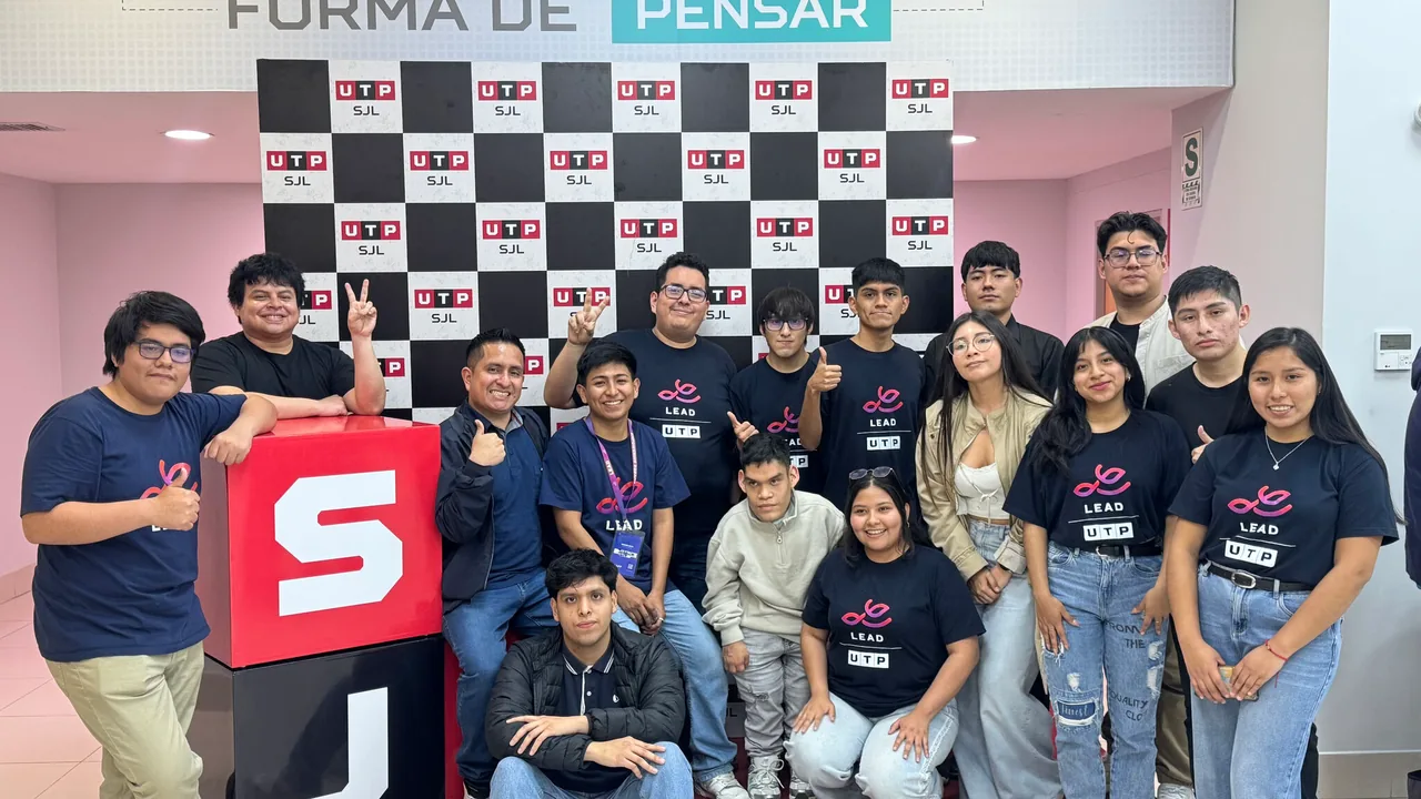 Foto grupal de la comunidad LEAD UTP en Descubre LEAD UTP en SJL