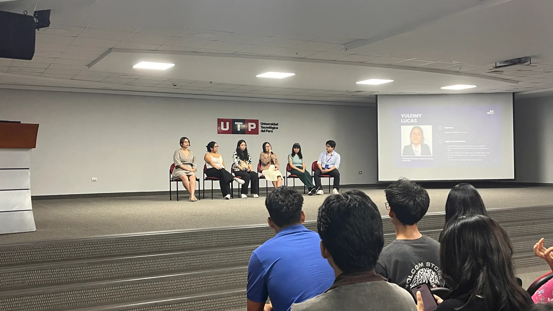 Panel durante LEAD Talent Showcase